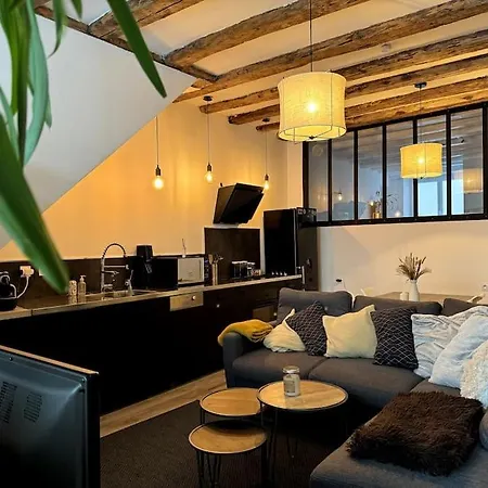 Cosy Centre *